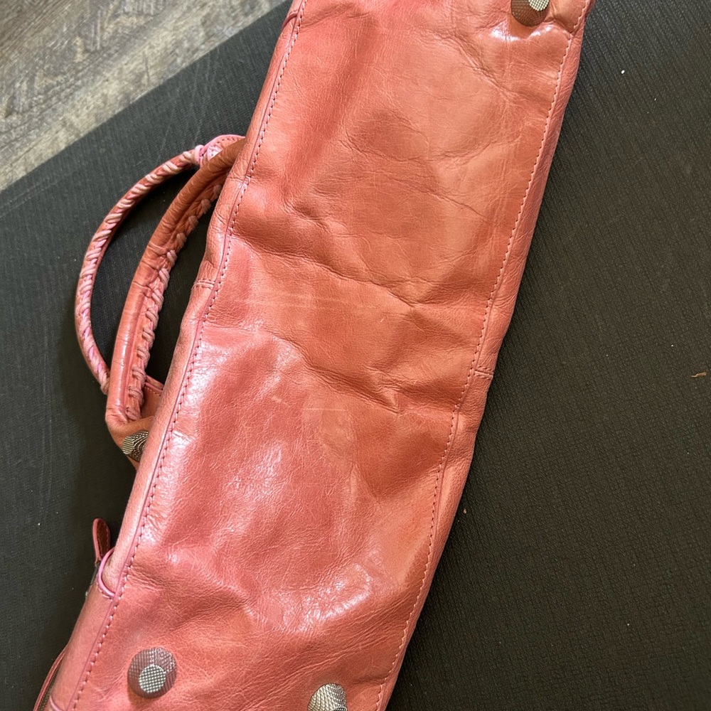 Coral Pink Leather Satchel Bag with Detachable Strap - Picture 9 of 16